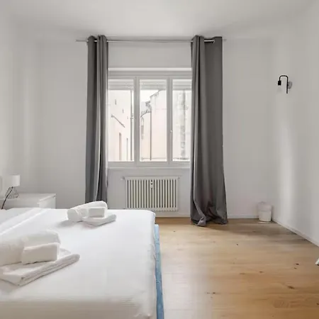 公寓 Luxury Spacious In The Heart Of 科莫