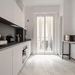 Διαμέρισμα Luxury Spacious In The Heart Of