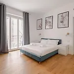 Διαμέρισμα Luxury Spacious In The Heart Of *