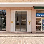 Luxury Spacious In The Heart Of *